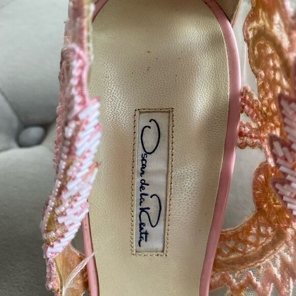 Oscar de la Renta Patent Mesh Alyssa Embellished Pointed Toe Pumps pink 39 - Picture 2 of 8